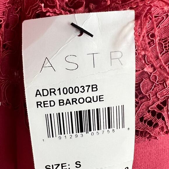 New ASTR The Label Peeking Lace Halter Bodycon Dress Red Baroque Sleeveless Sz S - Picture 3 of 4